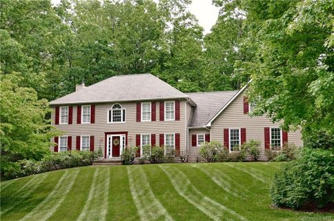 5 Quail Hollow Drive