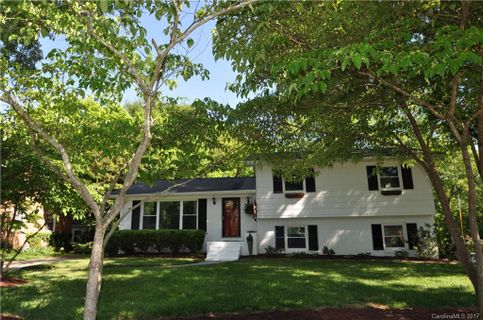 1232 Worcaster Place