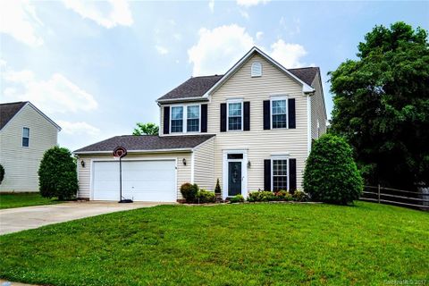 2407 Kings Farm Way