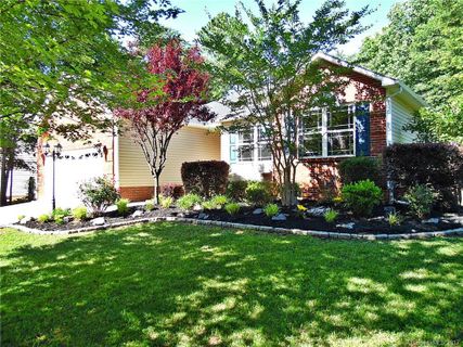 806 Savannah Place Drive