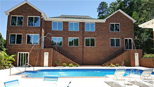 2775 Harbour Pointe Court sold home in Lakepointe, Sherrills Ford, NC
