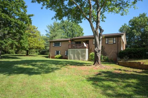 719 Park Circle