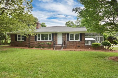 1297 Pinewood Road