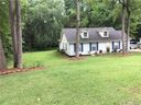 3829 Wonderland Drive sold home in Matthews, SC