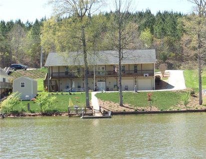 441 Riverside Drive sold home in High Rock Lake, Lexington, NC