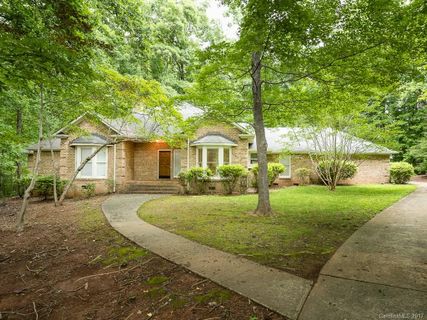 7032 Horseman Cove sold home in Providence Woods South, Matthews, NC
