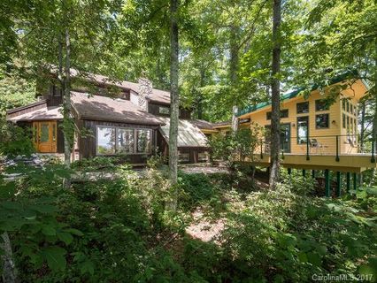 135 Kalmia Drive sold home in Rice Knob Heights, Asheville, NC