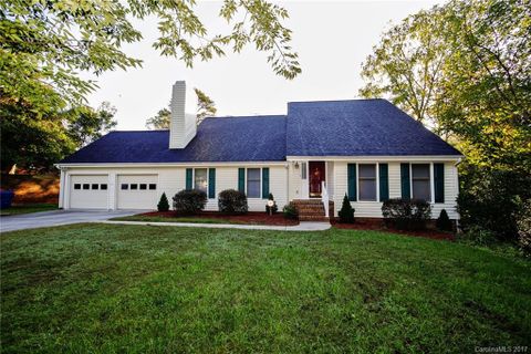 3540 4th Street Boulevard sold home in Northmoor, Hickory, NC