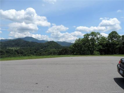 Lot 8 Everview Lane sold home in River Ridge Estates, Waynesville, NC