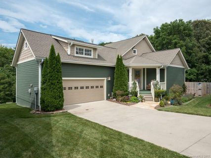 13 Craftsman Circle