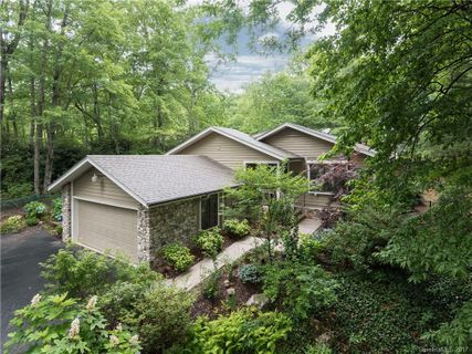 49 Nandina Lane