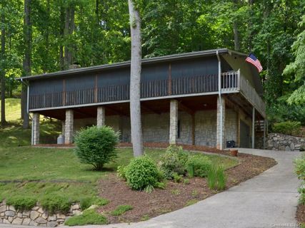 855 Country Club Drive