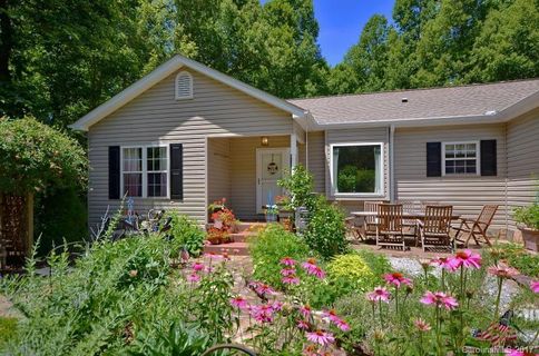 155 Sugar Maple Heights 49 sold home in Wildwood Heights, Laurel Park, NC