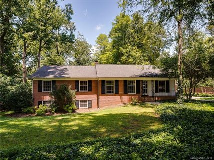 4313 Kingswood Road