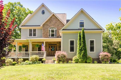 6 Bainbridge Court sold home in Long Shoals, Arden, NC