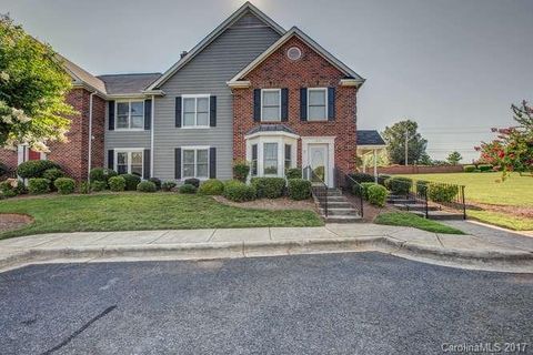 1695 Robinwood Road