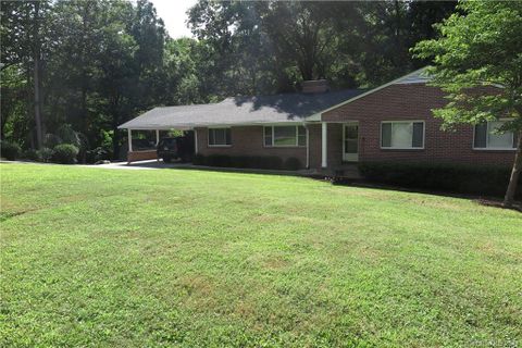 1665 Westbrook Circle