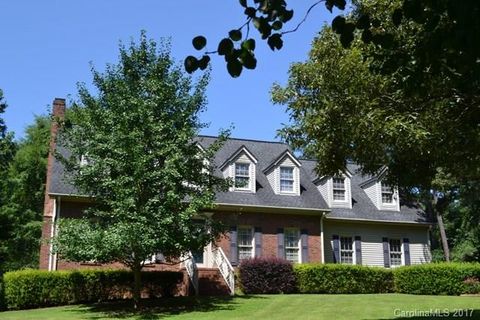 1000 Pinecrest Drive