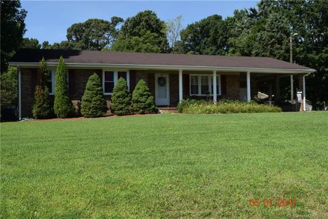 2275 Crescent Road sold home in Bellemeade, Salisbury, NC
