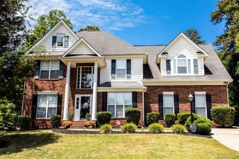 184 Rocky Knoll Court