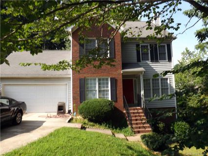 7121 City View Drive