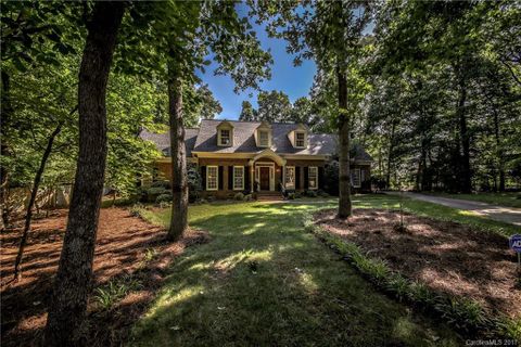 431 Sabot Lane sold home in Greygate, Matthews, NC