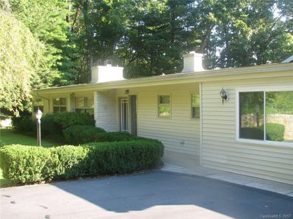 1401 Valmont Drive sold home in Timberland Park, Hendersonville, NC