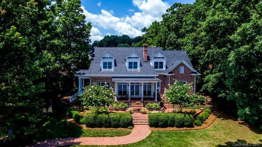 8152 Waterford Drive sold home in King Cove, Stanley, NC
