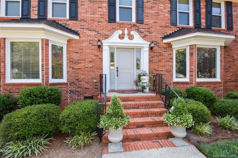 804 Balsam Terrace