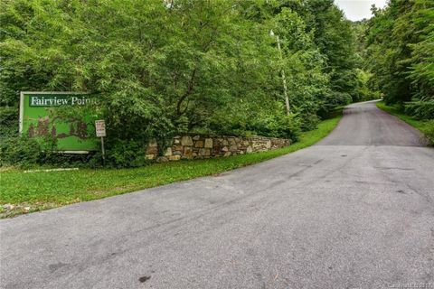 18 Fairview Pointe Drive sold home in Fairview Pointe, Fairview, NC