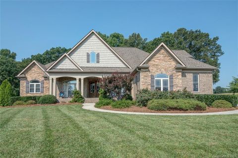 3004 Christian Court