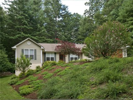 26 Blueberry Lane sold home in Byers Park, Fairview, NC