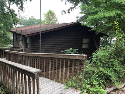 606 Lake Head Road 164-165
