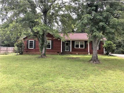4202 Wrentree Drive sold home in Wimbledon Acres, Dallas, NC