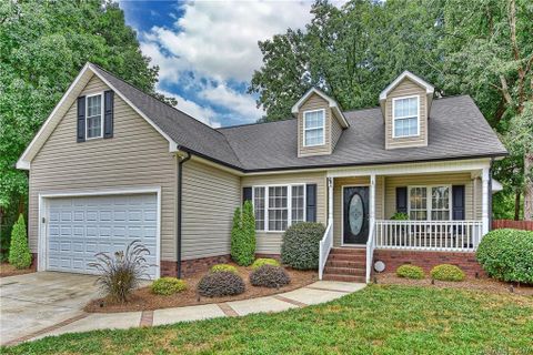 2131 Charles Towne Court