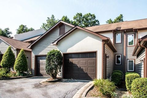 2243 6th Street sold home in Mallard Cove, Hickory, NC