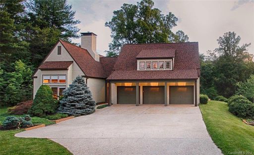 18 Bridle Path Drive