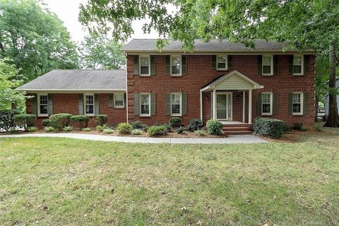 5401 Somerset Lane