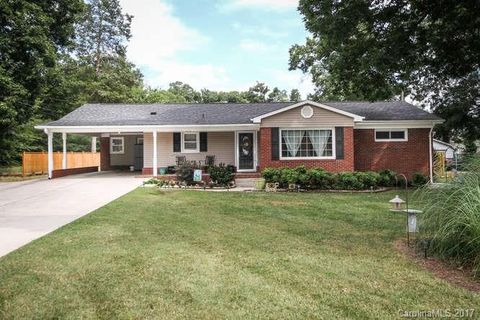 443 Kingfield Drive