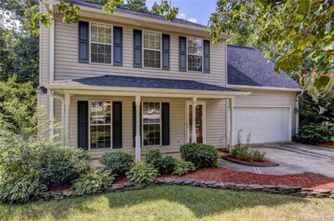 2316 Pond Ridge Court