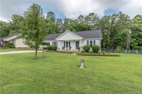 123 Old Airport Road sold home in Hunters Glen, Concord, NC