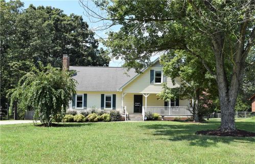 17031 Knoxwood Drive sold home in Knoxwood, Huntersville, NC