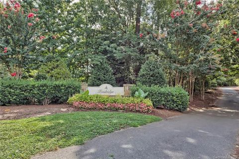 7801 Crestfield Lane sold home in Trailridge, Tega Cay, SC