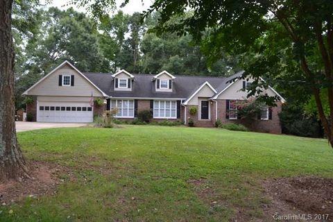 2165 Eakle Drive