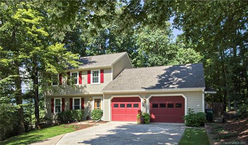 51 Foxberry Drive