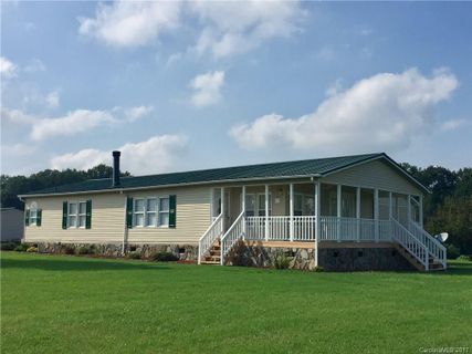 2848 E Maiden Road sold home in Breckenridge, Maiden, NC