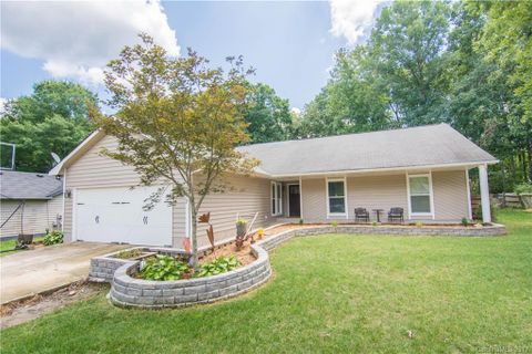 3717 Sweetgrass Lane sold home in Cedar Woods, Charlotte, NC