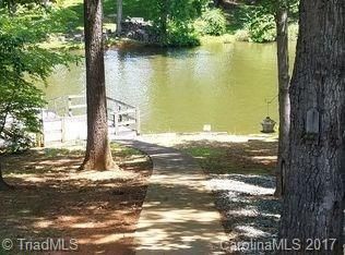 1042 Riverview Road