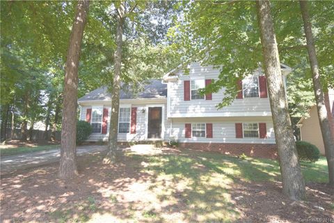 3140 Periwinkle Court sold home in Grenelefe, Charlotte, NC