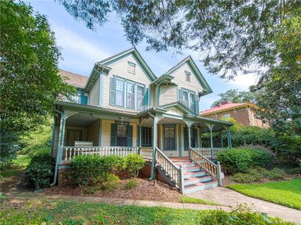408 S Fulton Street sold home in Historic District, Salisbury, NC